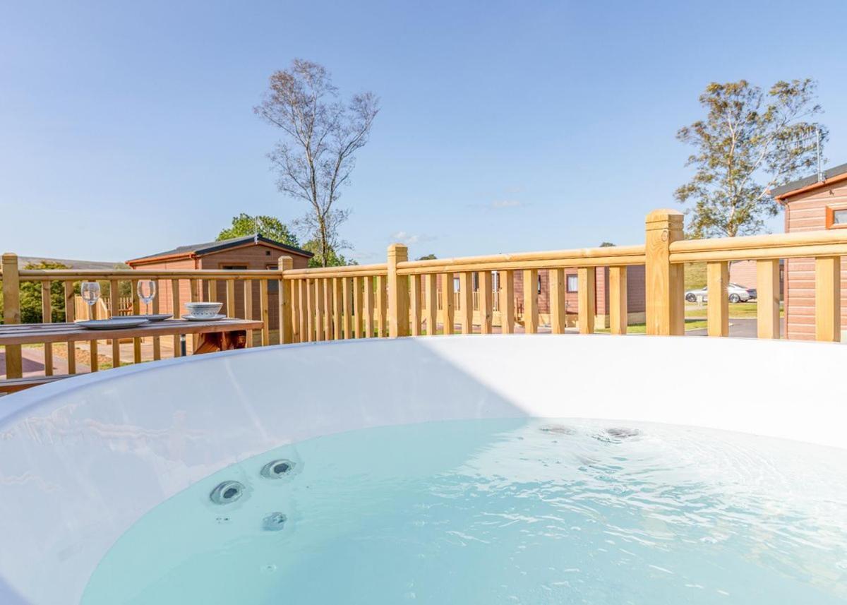 Great Harlow Views Newby  Exterior foto
